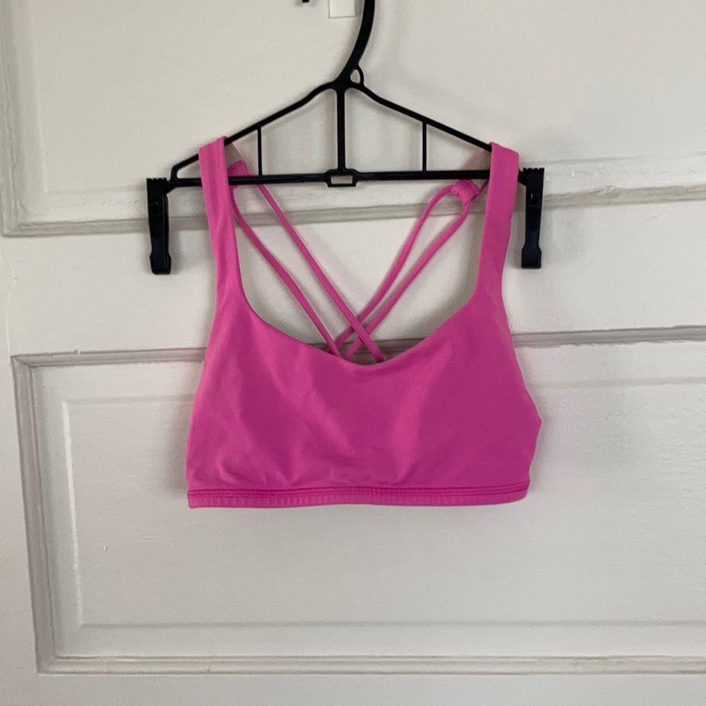 Pink lululemon sports bra size 4